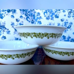 Retro Corelle green flower power bowls (3) 💚🌼